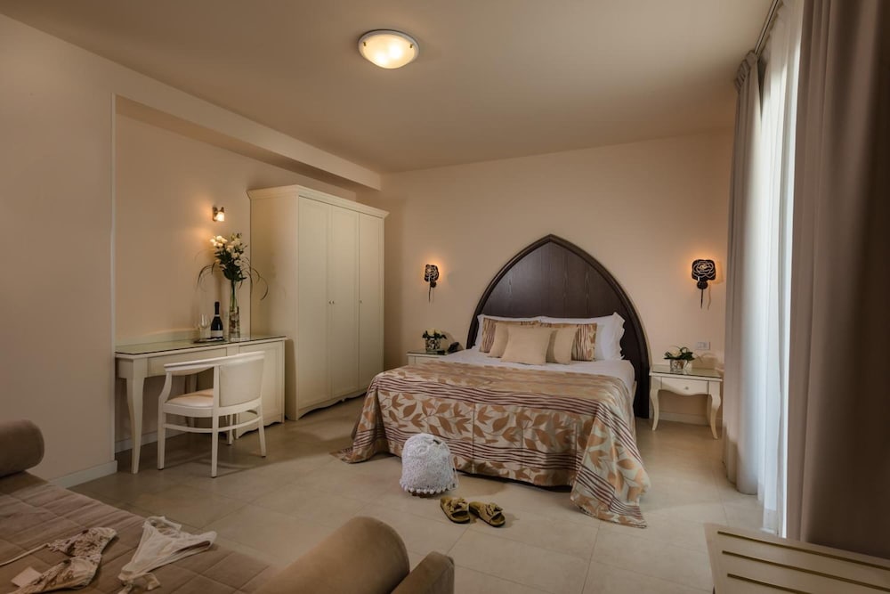Baia del Mar Beach Boutique Hotel — Hotel rooms in Jesolo, Veneto