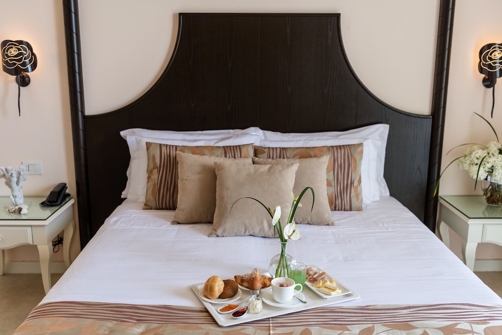Baia del Mar Beach Boutique Hotel — Hotel rooms in Jesolo, Veneto