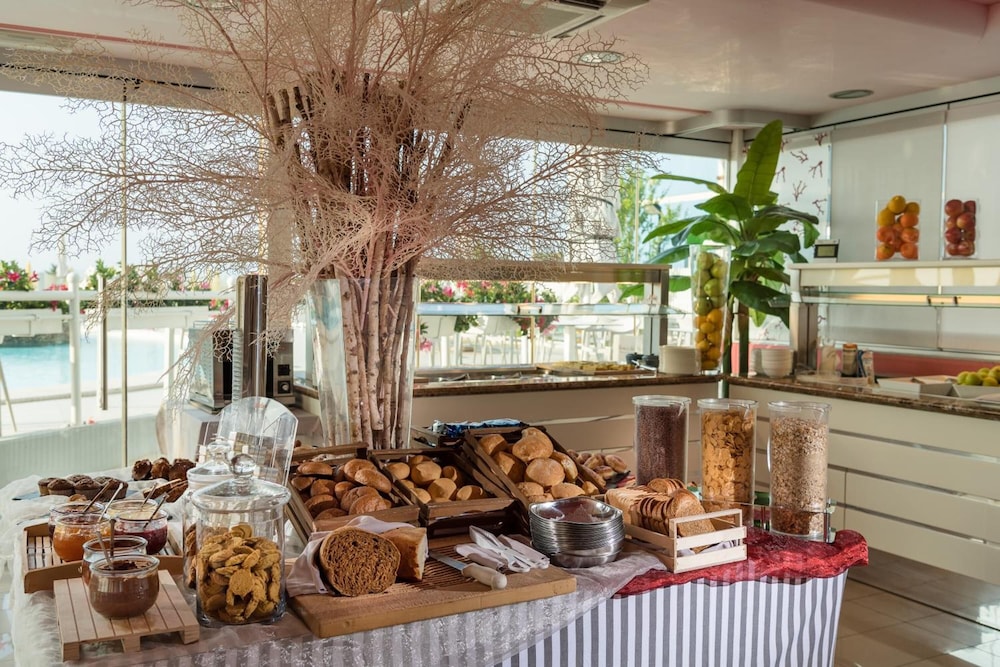 Baia del Mar Beach Boutique Hotel — Restaurant & bars in Jesolo, Veneto