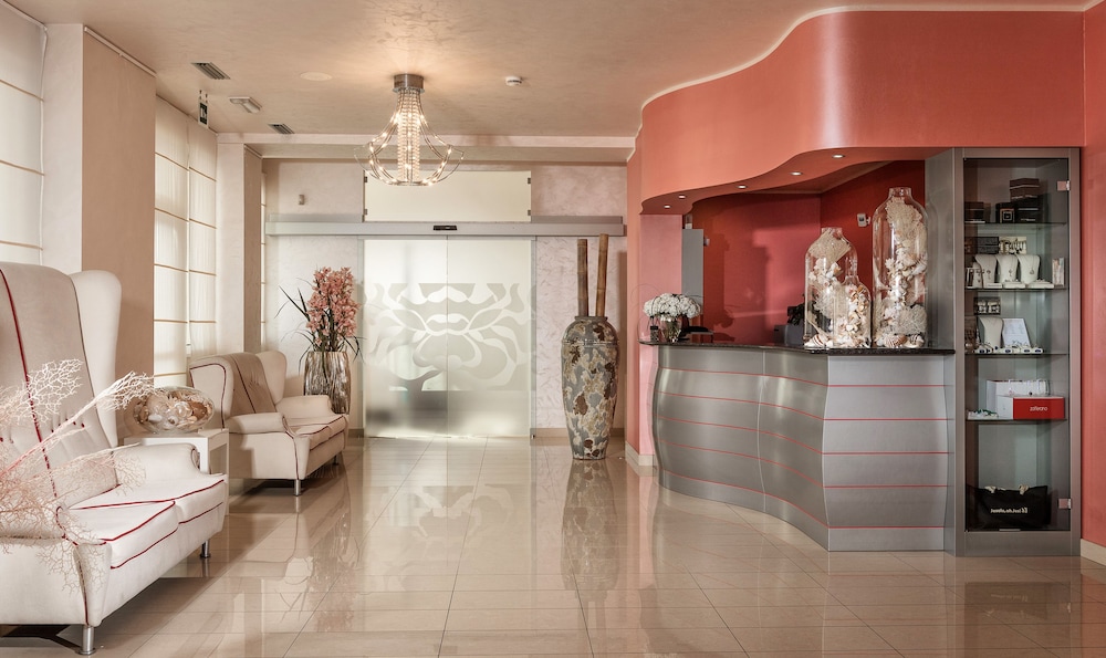Baia del Mar Beach Boutique Hotel — Hotel building in Jesolo, Veneto