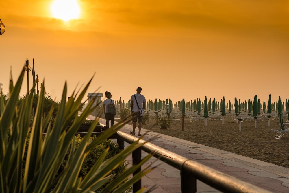 Baia del Mar Beach Boutique Hotel — Beach in Jesolo, Veneto