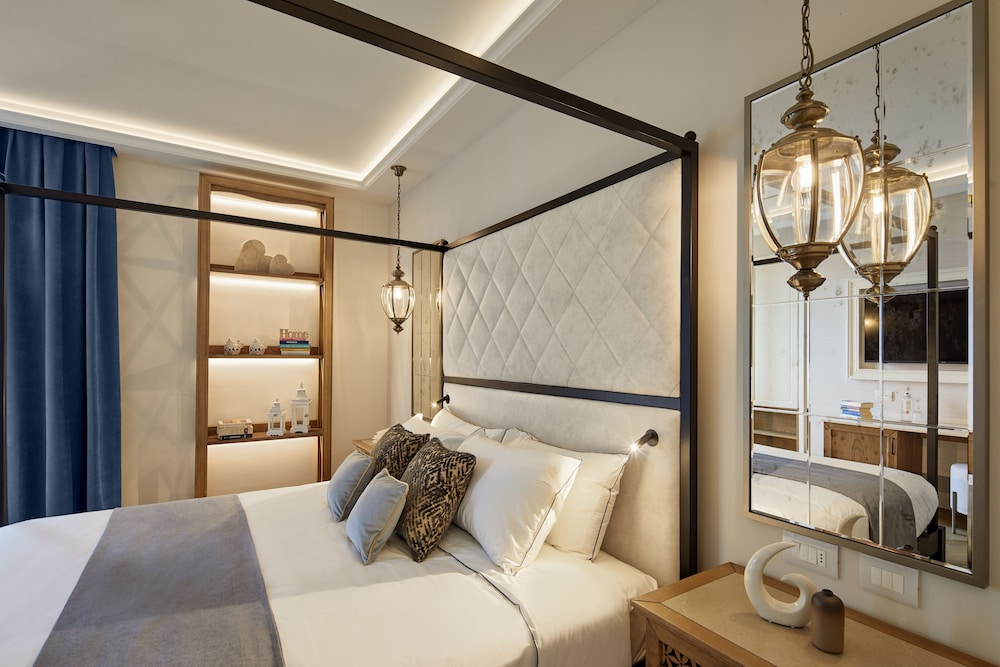 Madrigale Panoramic Lifestyle & Soulful Hotel — Hotel rooms in Costermano, Veneto