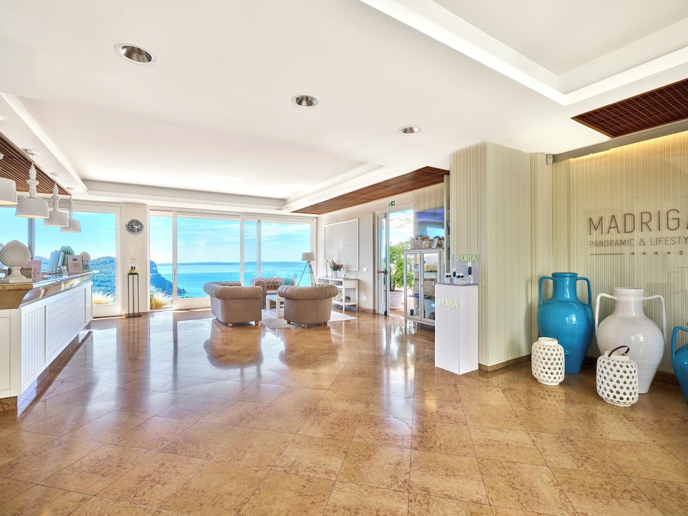 Madrigale Panoramic Lifestyle & Soulful Hotel — Spa in Costermano, Veneto