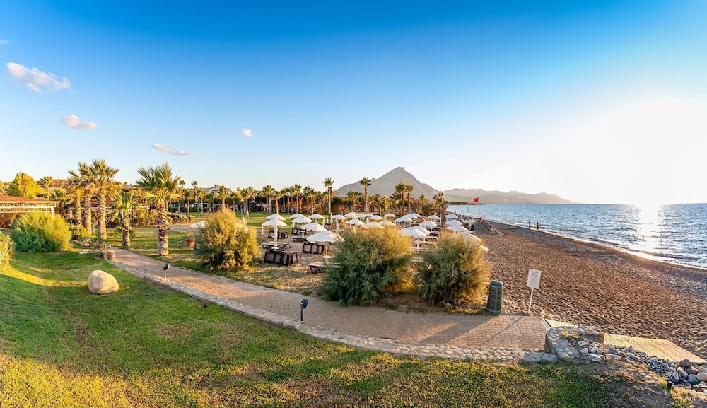 Acacia Resort — Beach in Campofelice di Roccella, Sicily