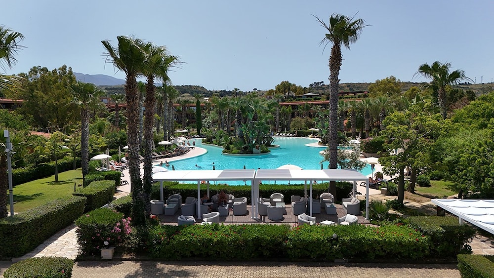 Acacia Resort — Swimming pool in Campofelice di Roccella, Sicily
