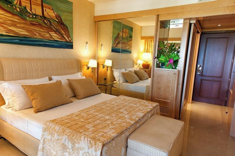 Acacia Resort — Hotel rooms in Campofelice di Roccella, Sicily