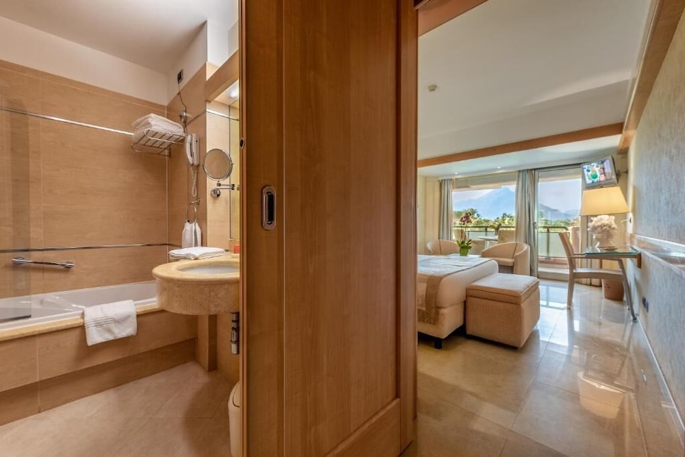 Acacia Resort — Hotel rooms in Campofelice di Roccella, Sicily