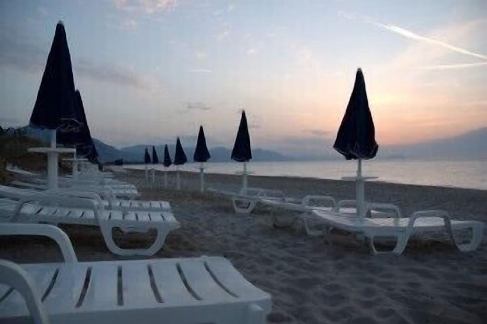 Acacia Resort — Beach in Campofelice di Roccella, Sicily