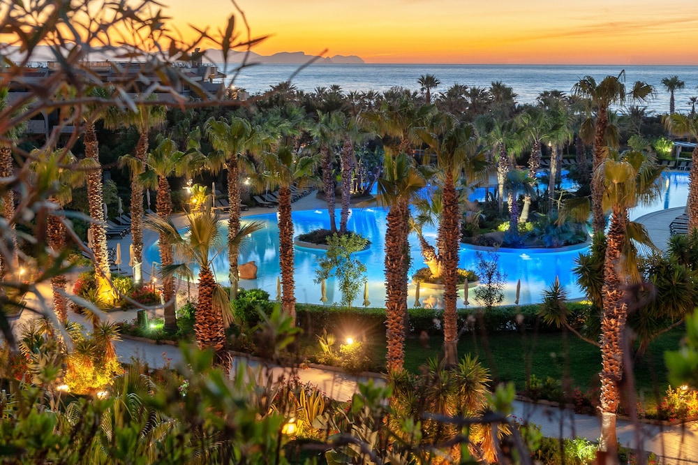 Acacia Resort — Swimming pool in Campofelice di Roccella, Sicily