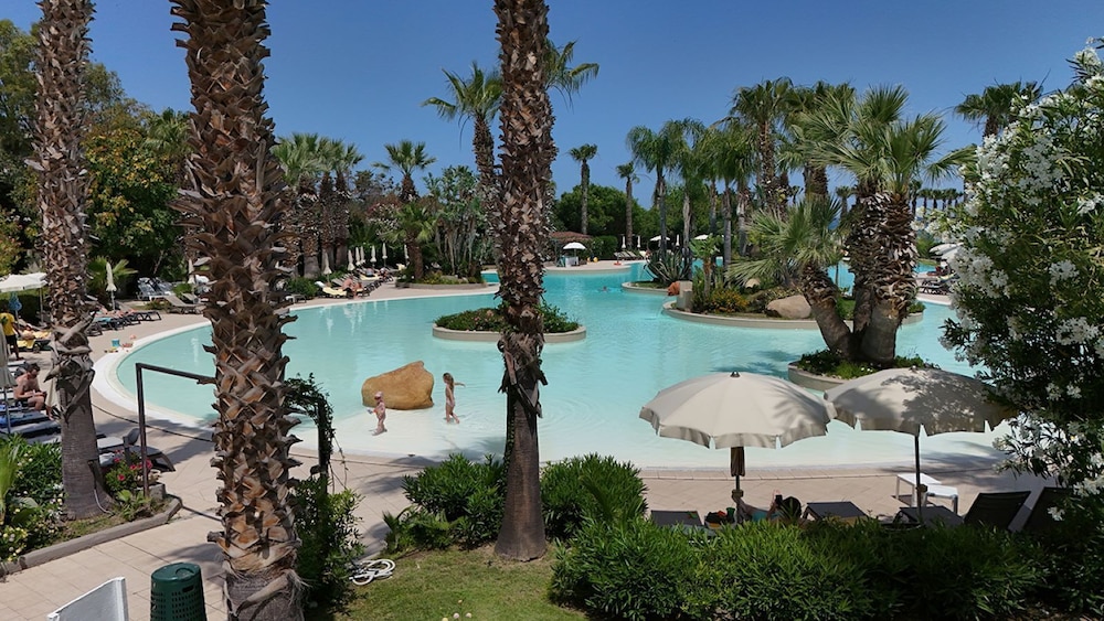 Acacia Resort — Swimming pool in Campofelice di Roccella, Sicily
