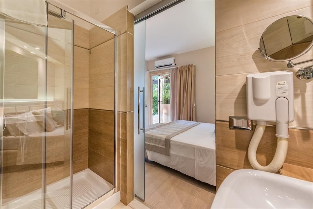 Acacia Resort — Hotel rooms in Campofelice di Roccella, Sicily