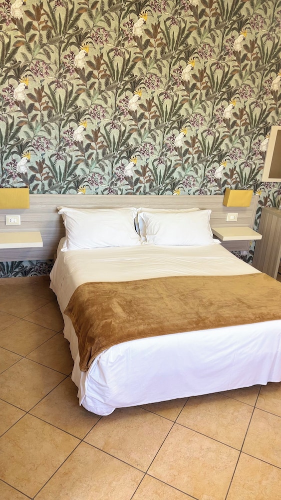 apart hotel Kalaskiso' — Hotel rooms in Giardini Naxos, Sicily