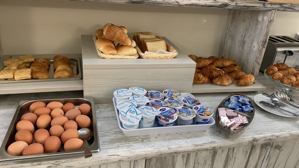 apart hotel Kalaskiso' — Restaurant & bars in Giardini Naxos, Sicily