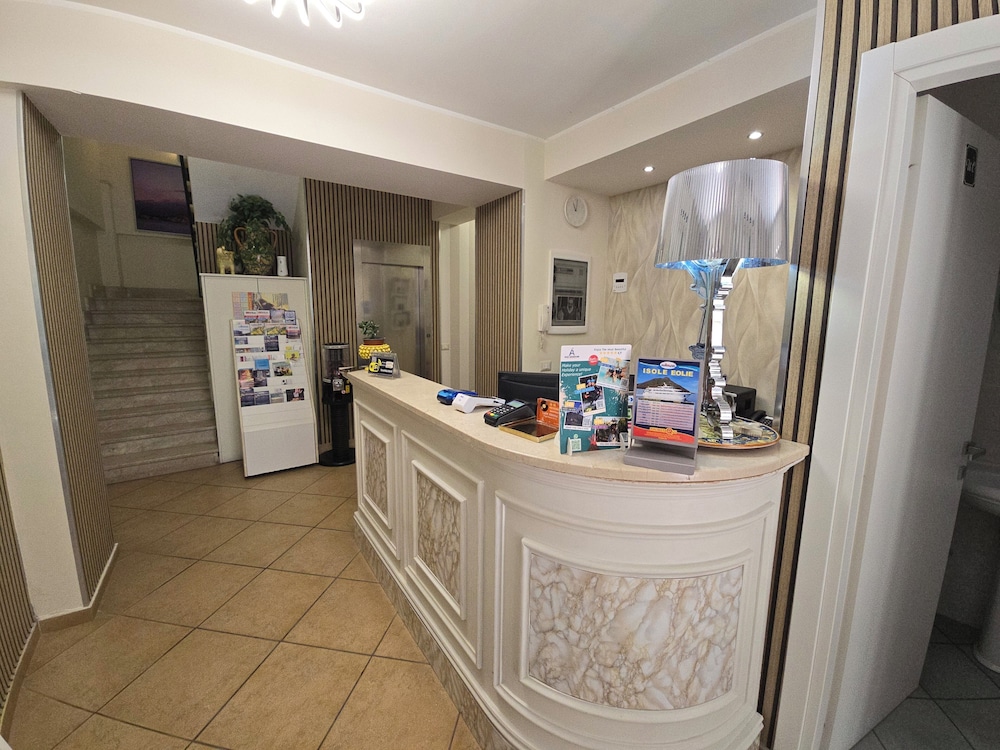apart hotel Kalaskiso' — Hotel building in Giardini Naxos, Sicily