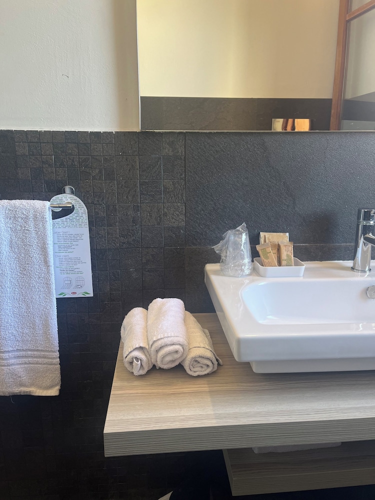 apart hotel Kalaskiso' — Hotel rooms in Giardini Naxos, Sicily
