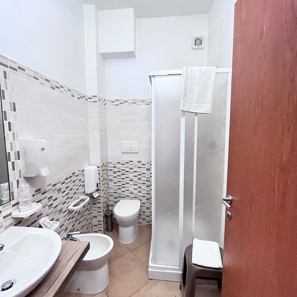 apart hotel Kalaskiso' — Hotel rooms in Giardini Naxos, Sicily