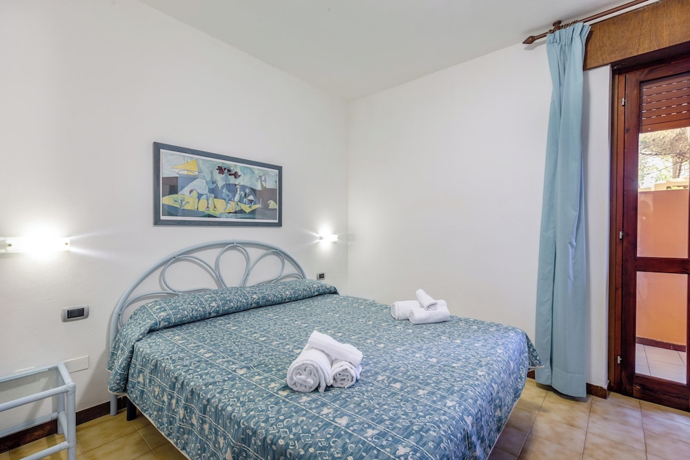 Club Hotel Residence Baiaverde — Hotel rooms in Valledoria, Sardinia