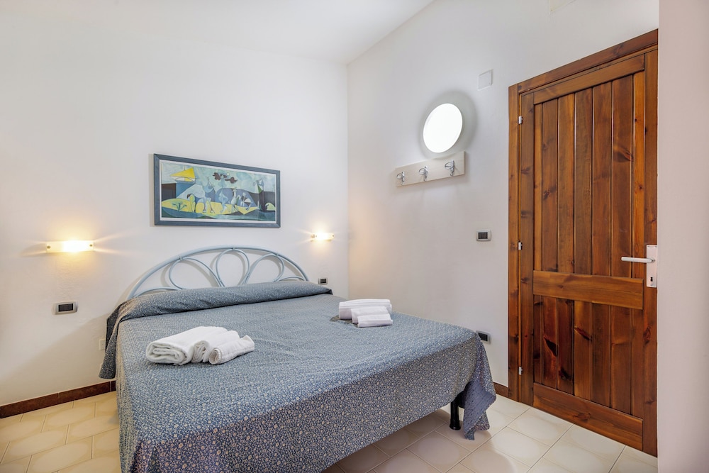 Club Hotel Residence Baiaverde — Hotel rooms in Valledoria, Sardinia