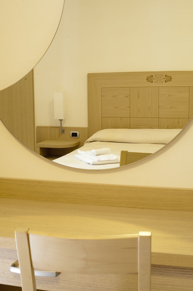 Club Hotel Residence Baiaverde — Hotel rooms in Valledoria, Sardinia