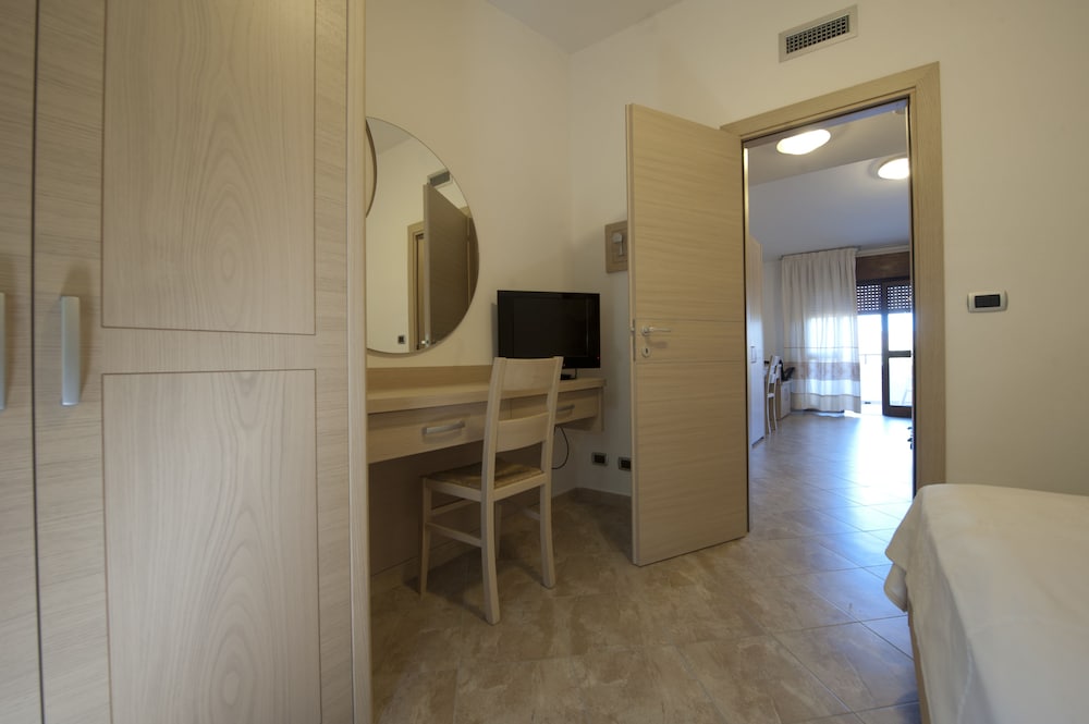 Club Hotel Residence Baiaverde — Hotel rooms in Valledoria, Sardinia