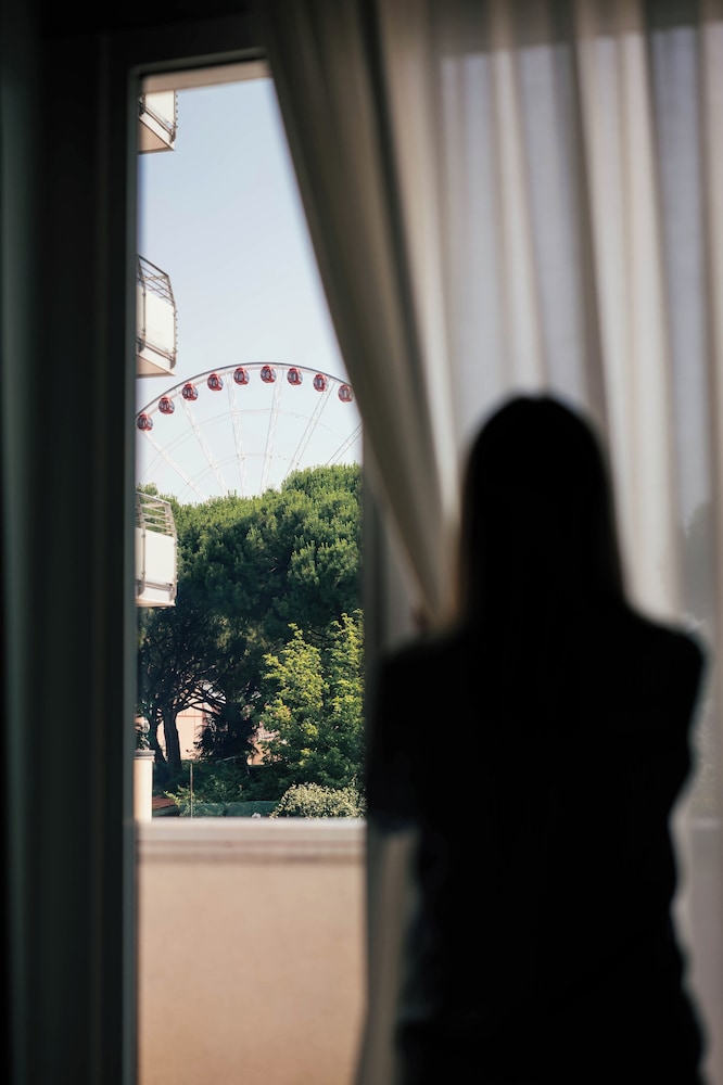 Hotel Colombo — Hotel rooms in Jesolo, Veneto