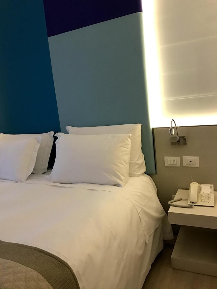 Hotel Colombo — Hotel rooms in Jesolo, Veneto