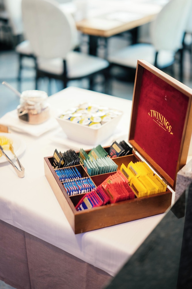 Hotel Colombo — Restaurant & bars in Jesolo, Veneto