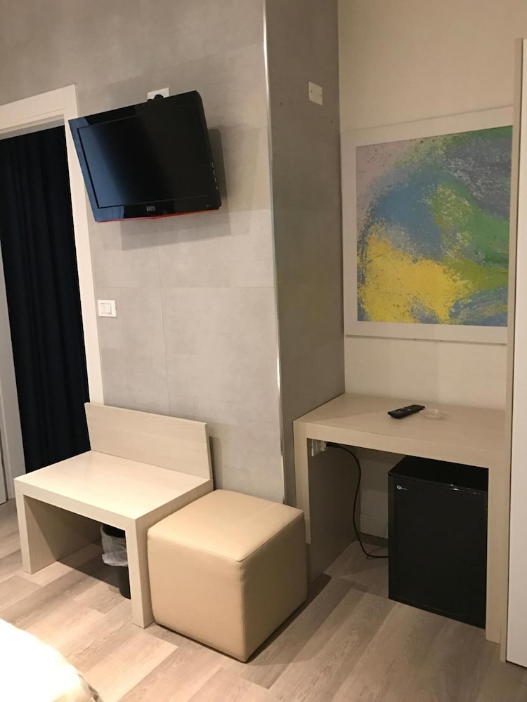Hotel Colombo — Hotel rooms in Jesolo, Veneto