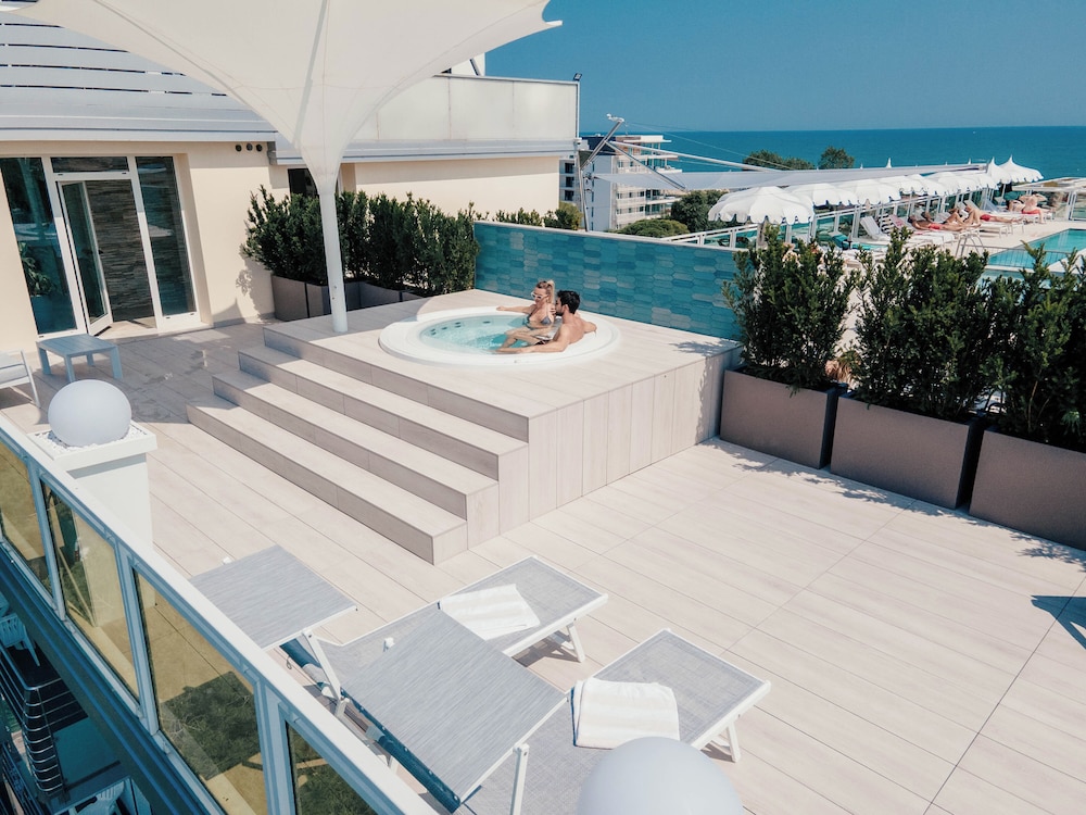 Hotel Colombo — Spa in Jesolo, Veneto