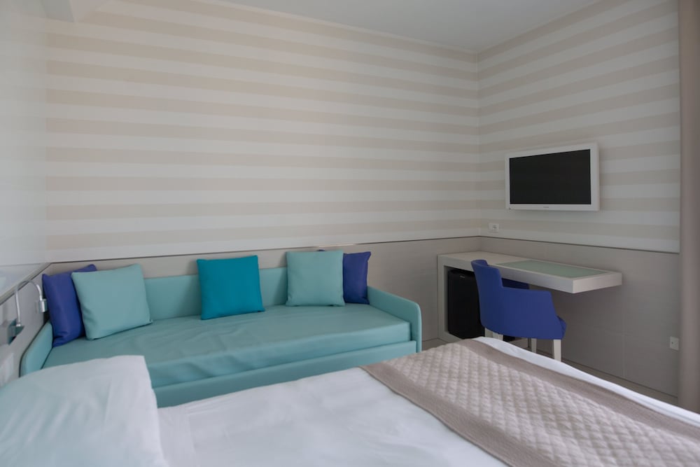 Hotel Colombo — Hotel rooms in Jesolo, Veneto