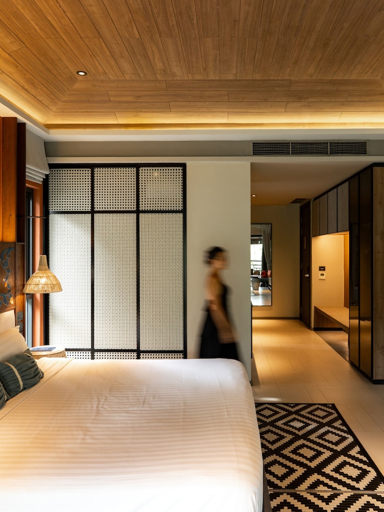 Grand Mercure Khao Lak Bangsak — Hotel rooms in Khao Lak, Phang Nga