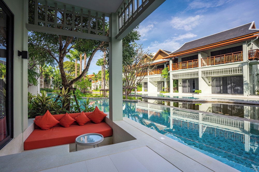 Grand Mercure Khao Lak Bangsak — Swimming pool in Khao Lak, Phang Nga