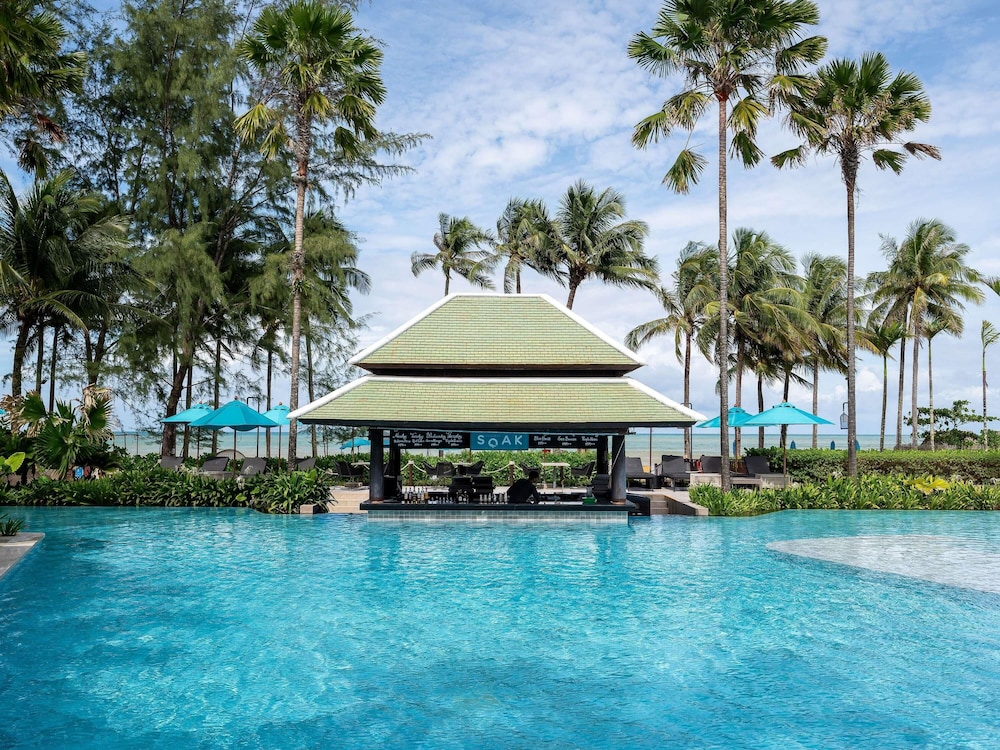 Grand Mercure Khao Lak Bangsak — Swimming pool in Khao Lak, Phang Nga