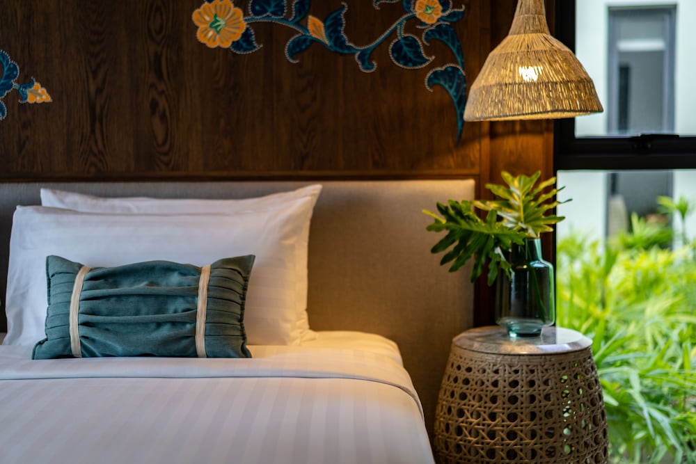 Grand Mercure Khao Lak Bangsak — Hotel rooms in Khao Lak, Phang Nga