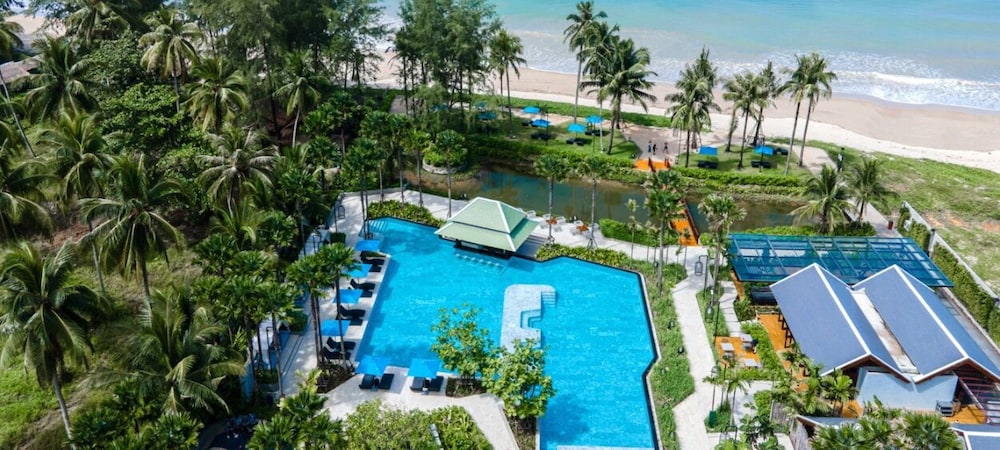 Grand Mercure Khao Lak Bangsak — Swimming pool in Khao Lak, Phang Nga
