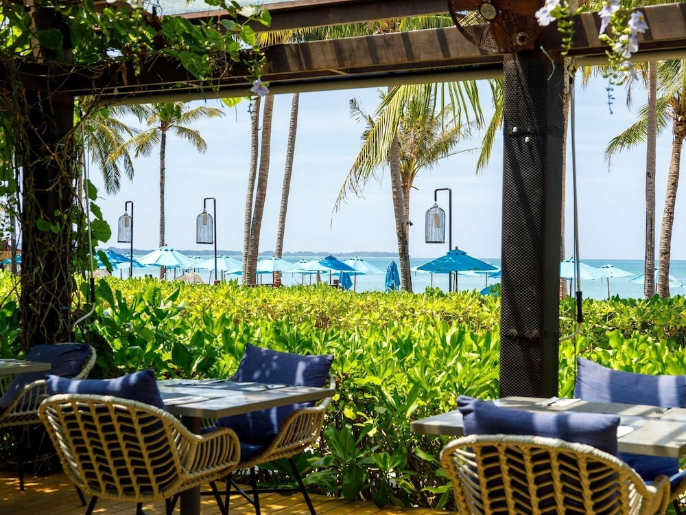 Grand Mercure Khao Lak Bangsak — Restaurant & bars in Khao Lak, Phang Nga