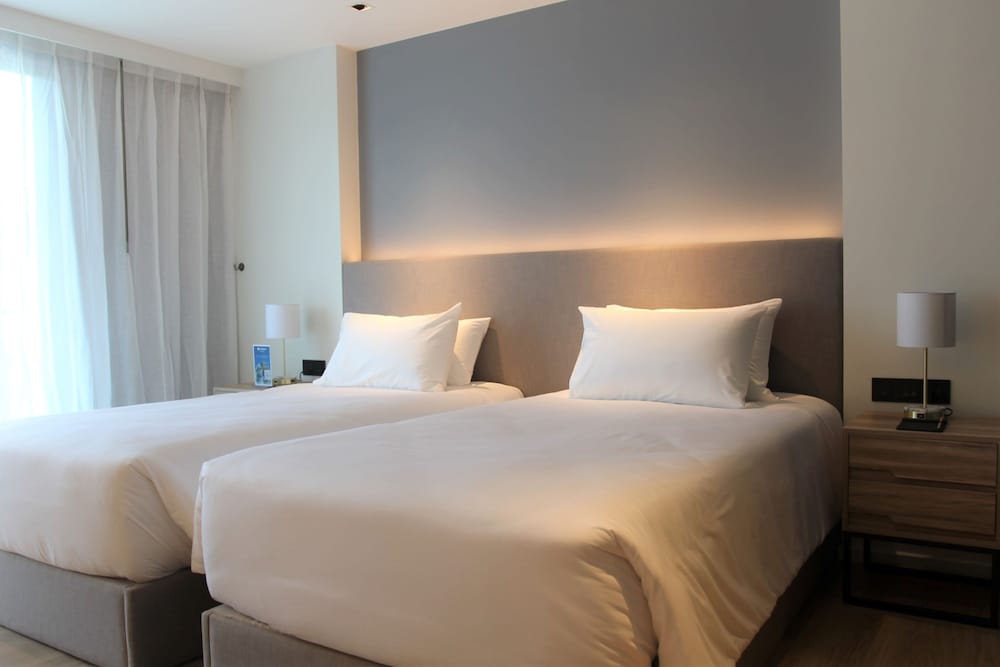 Wyndham La Vita Rawai Phuket — Hotel rooms in Rawai, Phuket Province