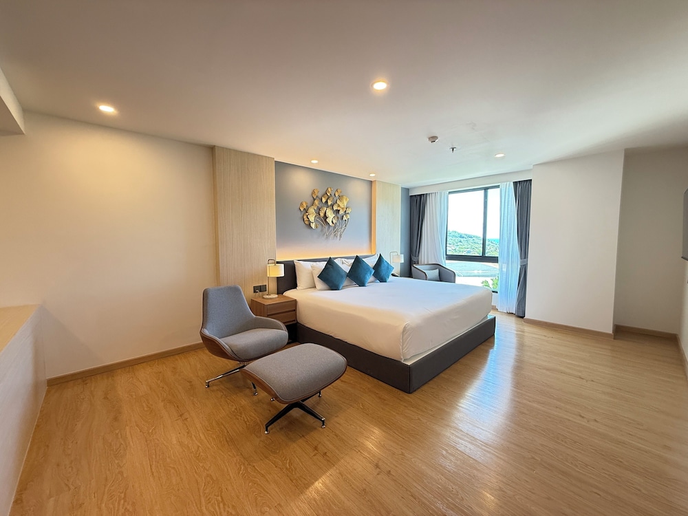 Wyndham La Vita Rawai Phuket — Hotel rooms in Rawai, Phuket Province