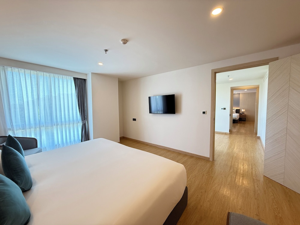 Wyndham La Vita Rawai Phuket — Hotel rooms in Rawai, Phuket Province