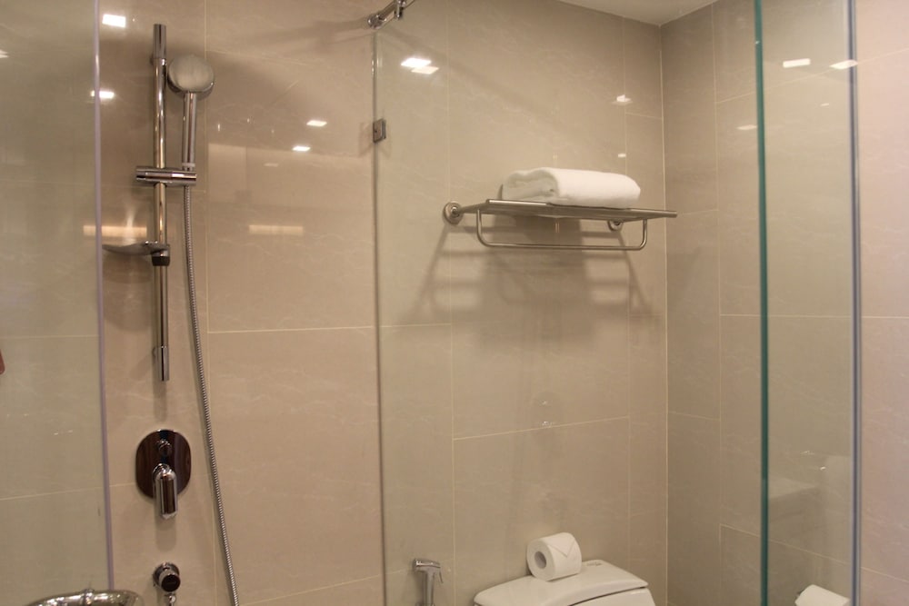 Wyndham La Vita Rawai Phuket — Hotel rooms in Rawai, Phuket Province
