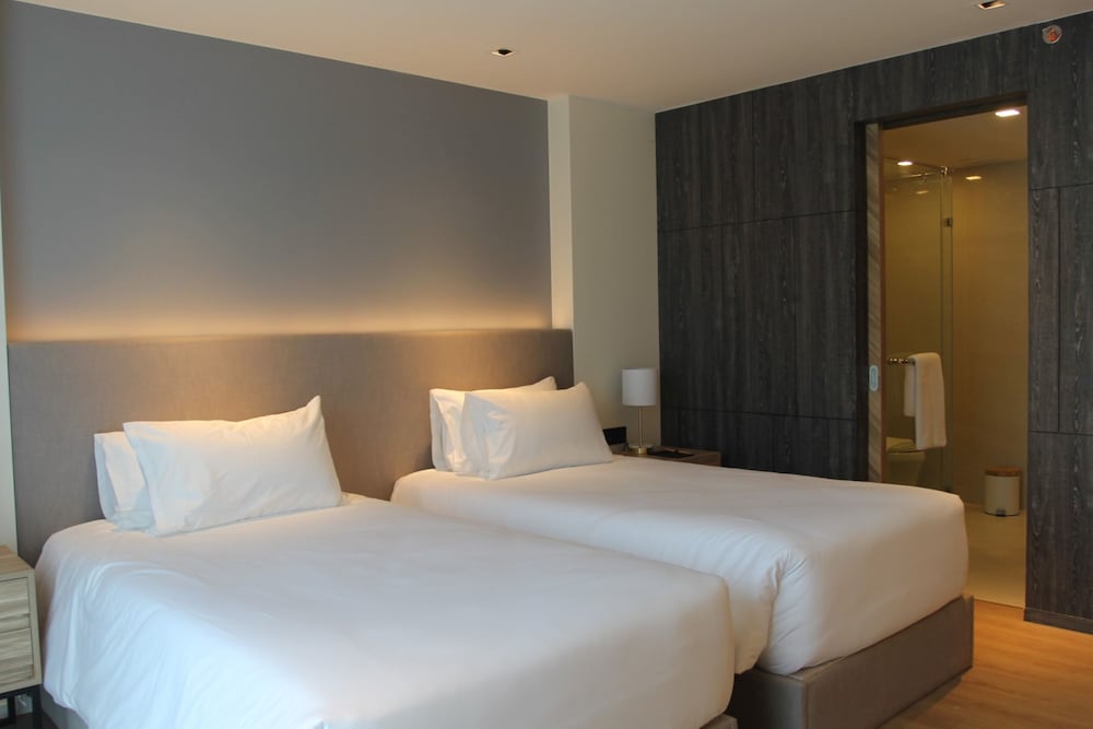 Wyndham La Vita Rawai Phuket — Hotel rooms in Rawai, Phuket Province