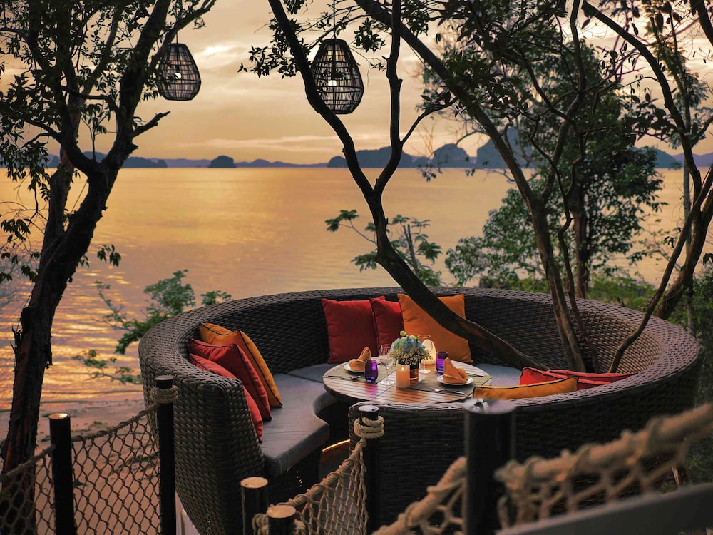 Banyan Tree Krabi — Restaurant & bars in Nong Thalay, Krabi