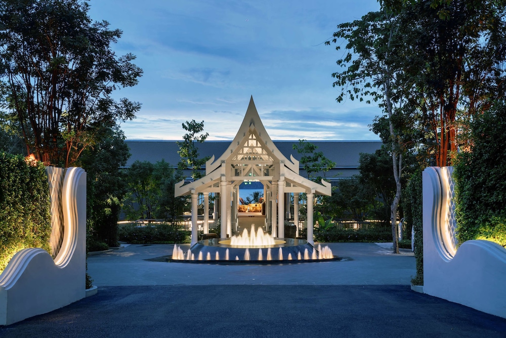Banyan Tree Krabi — Hotel building in Nong Thalay, Krabi