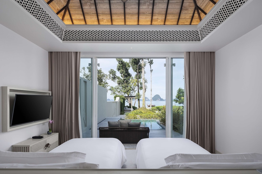 Banyan Tree Krabi — Hotel rooms in Nong Thalay, Krabi