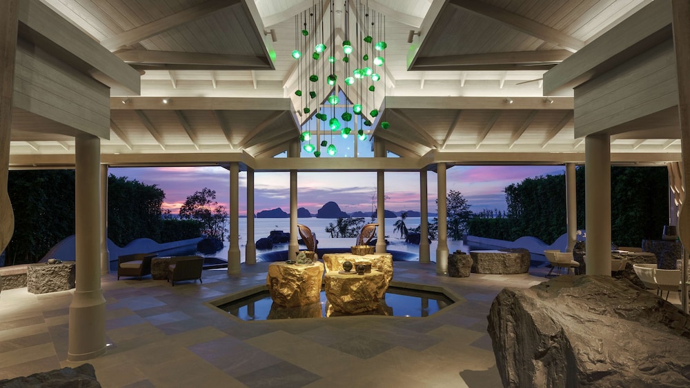 Banyan Tree Krabi — Hotel building in Nong Thalay, Krabi