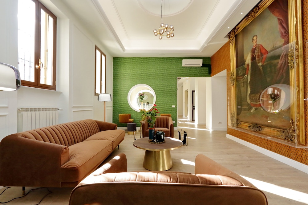 Casa Santa Sofia Hotel — Hotel rooms in Rome, Lazio