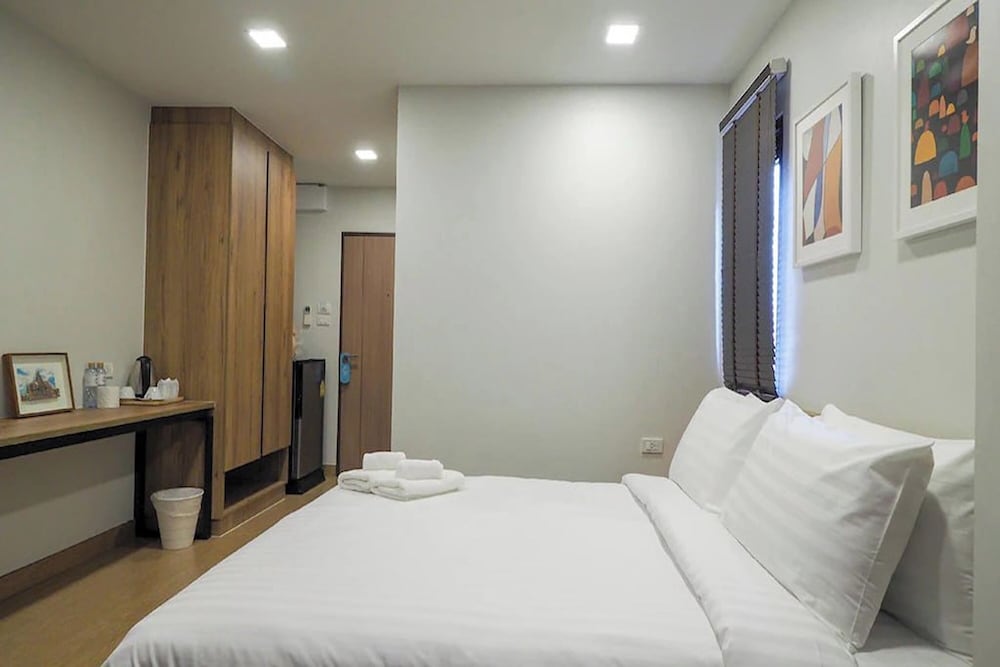 Casaluxe Hotel Ratchada — Hotel rooms in Bangkok, Bangkok
