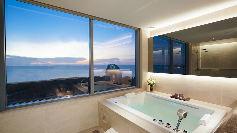 Grande Centre Point Space Pattaya — Hotel rooms in Pattaya, Chonburi