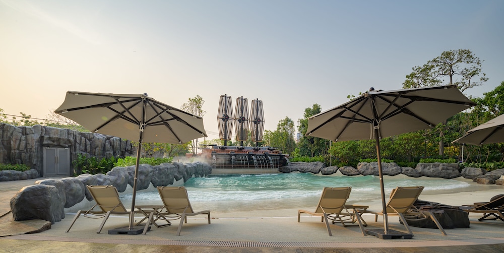 Grande Centre Point Space Pattaya — Swimming pool in Pattaya, Chonburi