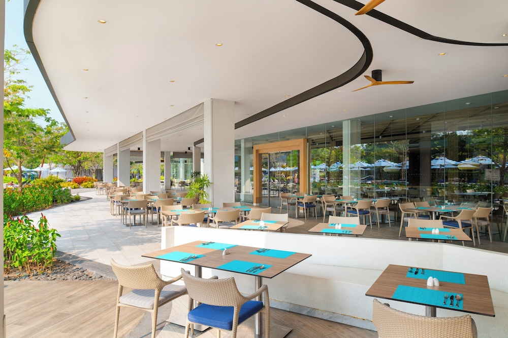 OZO North Pattaya — Restaurant & bars in Pattaya, Chonburi